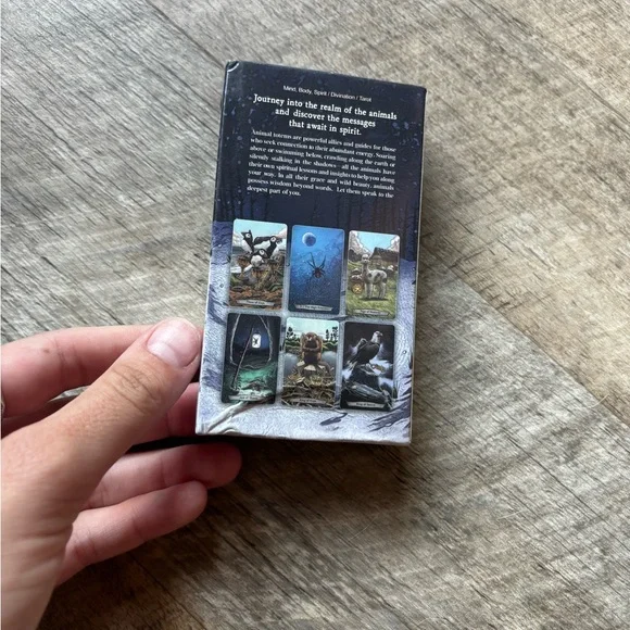 Animal Totem Tarot Deck - Picture 5 of 5